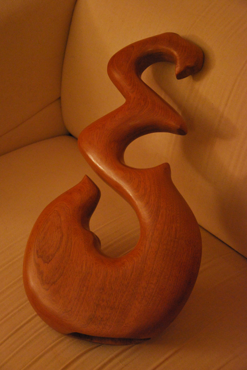 Didgeridoo nommé Twist, en Sol, en forme de double huit (Koru néozélandais), fabriqué en bois de sipo